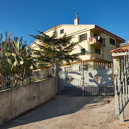 Triparni Bouganville House - Casa Vacanze מראה חיצוני תמונה