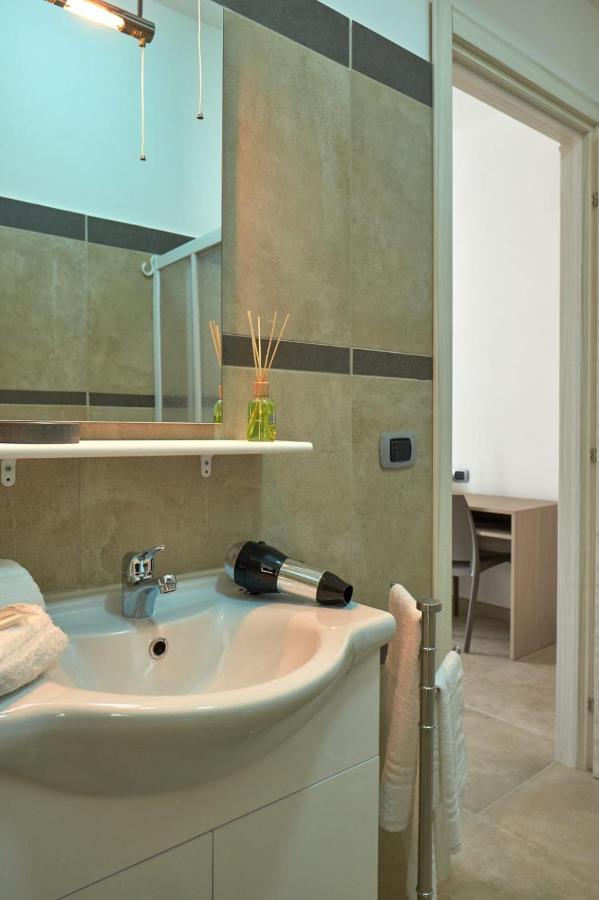 Triparni Bouganville House - Casa Vacanze מראה חיצוני תמונה