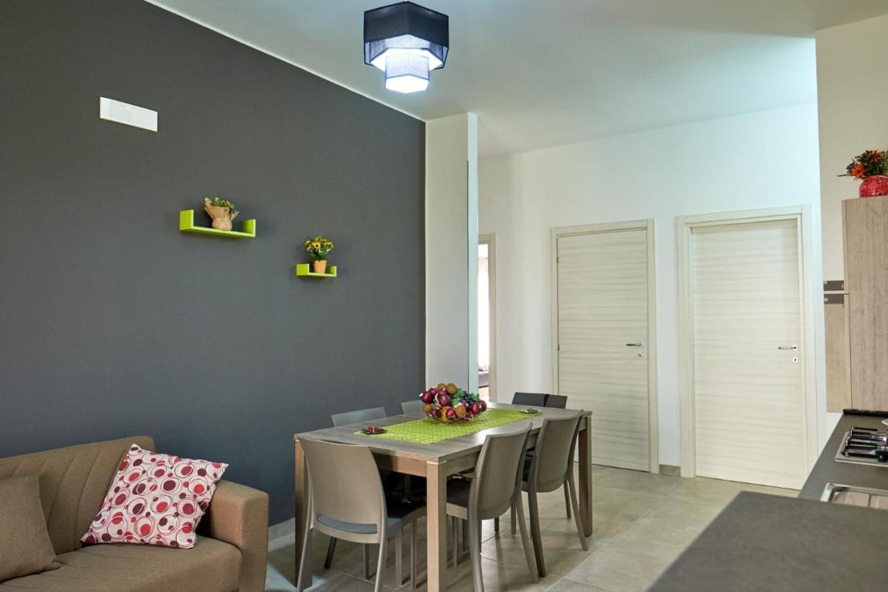 Triparni Bouganville House - Casa Vacanze מראה חיצוני תמונה